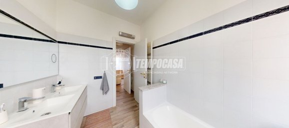 4 rooms Apartment in Olgiate Comasco, Italy No. 3034 16