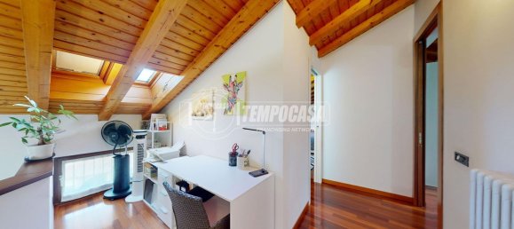 4 rooms Apartment in Olgiate Comasco, Italy No. 3034 17