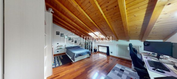 4 rooms Apartment in Olgiate Comasco, Italy No. 3034 24