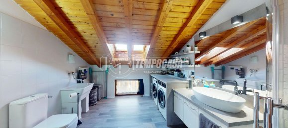 4 rooms Apartment in Olgiate Comasco, Italy No. 3034 22