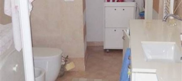 Квартира с 3 комнатами в Тортона, Италия № 206319 6