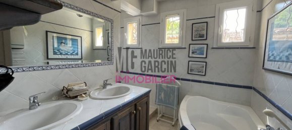 5 bedrooms Villa in Mazan, France No. 358635 11