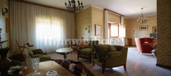 4 bedrooms Villa in Farnese, Italy No. 107071 10