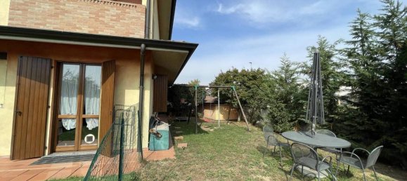 4 rooms House in Crema, Italy No. 106244 4