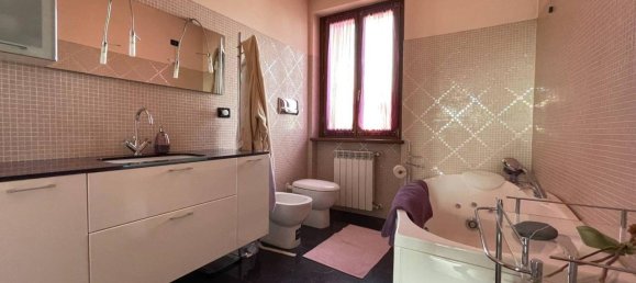 4 rooms House in Crema, Italy No. 106244 19