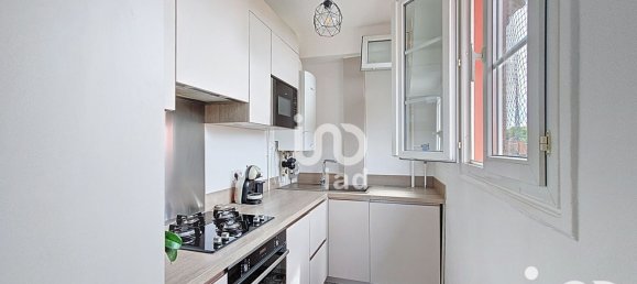 2 bedrooms Apartment in Suresnes, France No. 349220 3