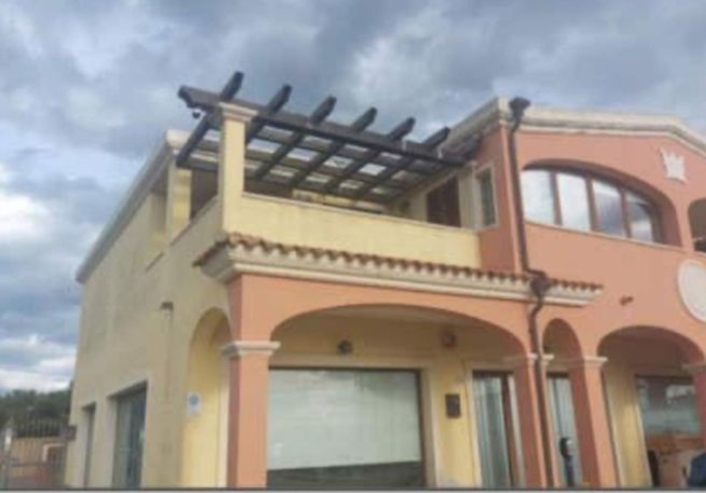 Casa de 4 dormitorios en Olbia, Italy No. 383350