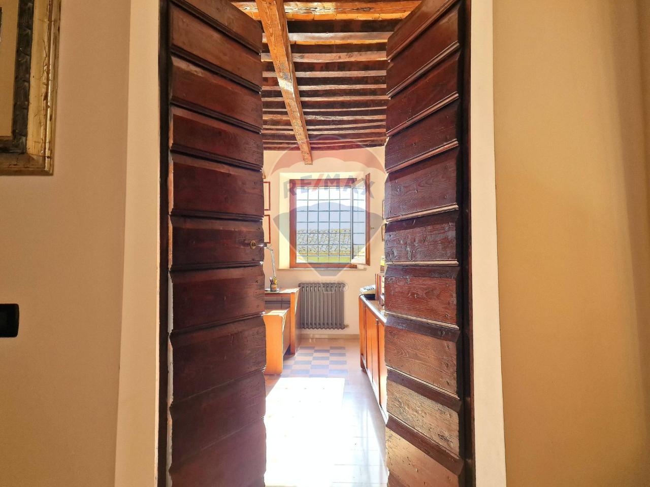 5 rooms Apartment in Ostra, Italy No. 2432