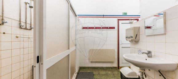 320m² Warehouse in Loures, Portugal No. 211244 21