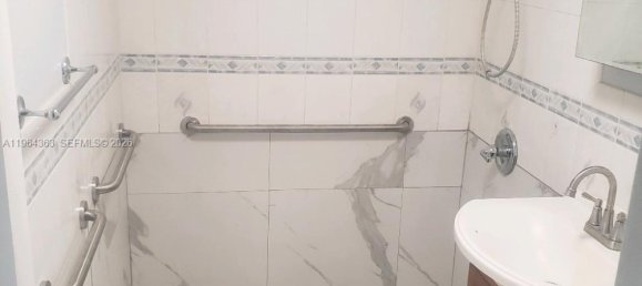 2 Schlafzimmer Gewerbliche Immobilien in Miami, USA, Nr. 615573 11