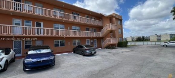 2 Schlafzimmer Gewerbliche Immobilien in Miami, USA, Nr. 615573 4