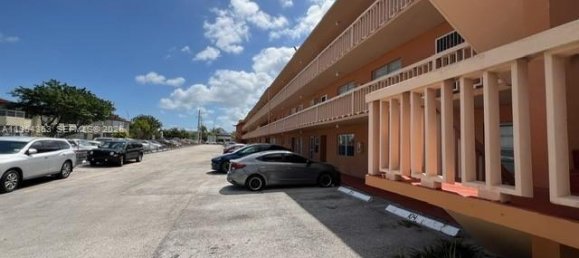 2 Schlafzimmer Gewerbliche Immobilien in Miami, USA, Nr. 615573 2