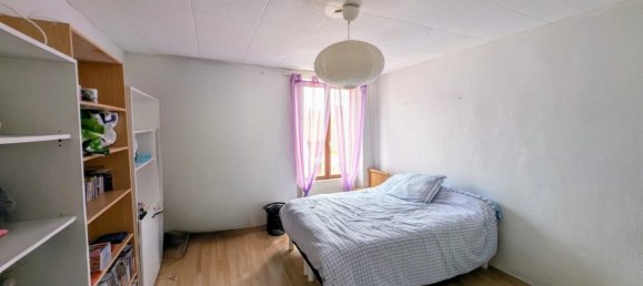 3 bedrooms House in Chateau-Thierry, France No. 68032 4