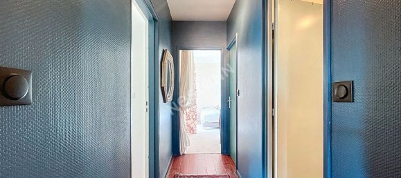 2 bedrooms Apartment in Saint-Cyr-sur-Loire, France No. 256184 9