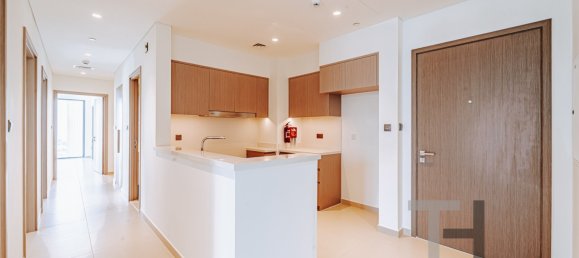 3 bedrooms Apartment in Burj Khalifa, UAE No. 35772 4