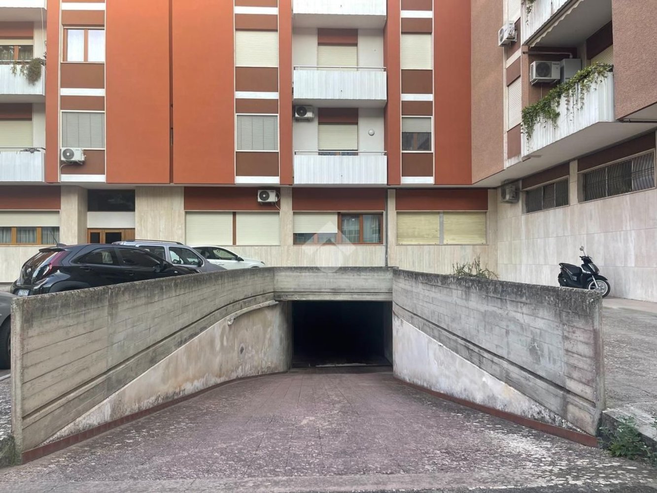 Garage à Lecce, Italy 19m² No. 315846