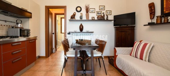 2-salle Appartement à Toscolano Maderno, Italy No. 6032 10