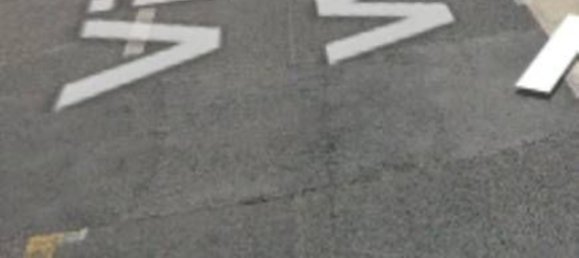 72m² Commercial property in Bari, Italy No. 305287 10