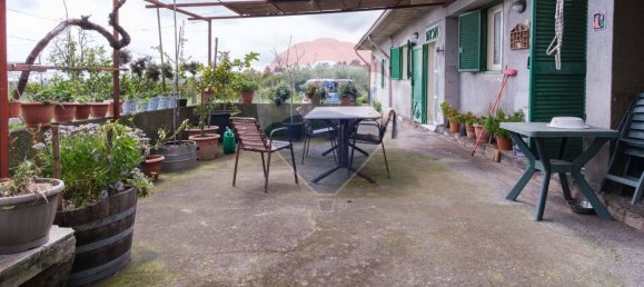 4 bedrooms Villa in Viagrande, Italy No. 233980 2