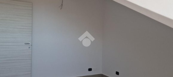 3 Schlafzimmer Wohnung in Aci Sant'Antonio, Italy, Nr. 300051 30