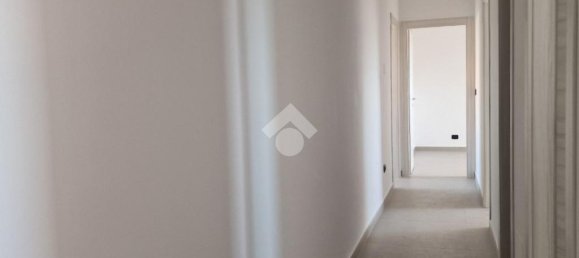 3 Schlafzimmer Wohnung in Aci Sant'Antonio, Italy, Nr. 300051 15