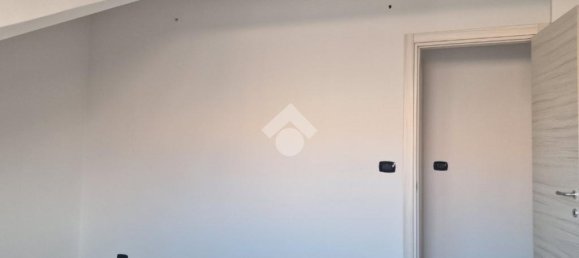 3 Schlafzimmer Wohnung in Aci Sant'Antonio, Italy, Nr. 300051 35