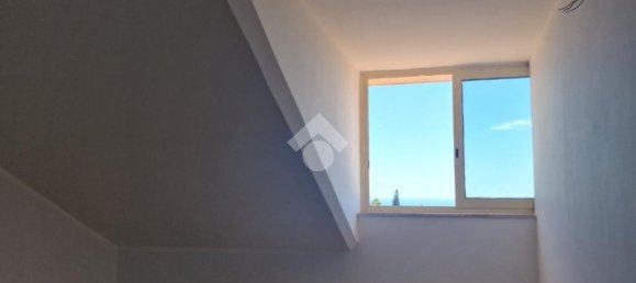 3 Schlafzimmer Wohnung in Aci Sant'Antonio, Italy, Nr. 300051 31