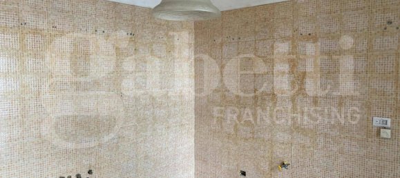 3 rooms Apartment in Battipaglia, Italy No. 272235 5