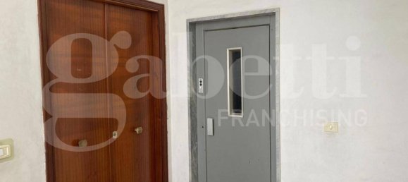 3 rooms Apartment in Battipaglia, Italy No. 272235 2