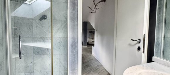 5 chambres Duplex à Prato, Italy No. 330015 28