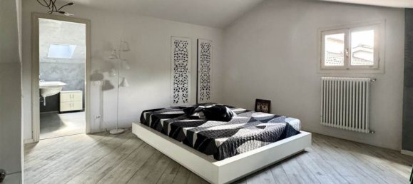 5 chambres Duplex à Prato, Italy No. 330015 31