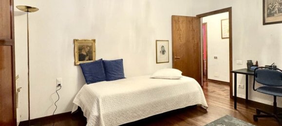 5 chambres Duplex à Prato, Italy No. 330015 18