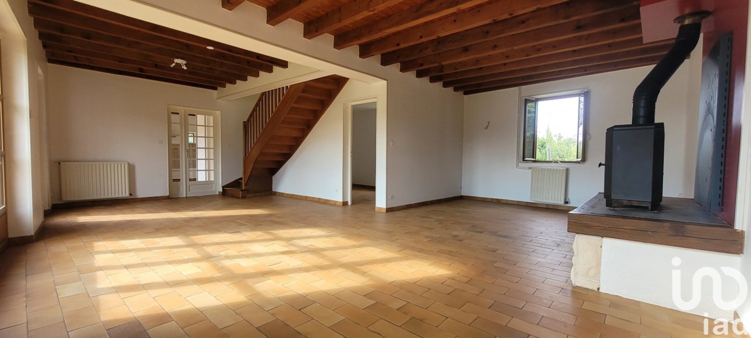 5 bedrooms House in Saint-Amand-Montrond, France No. 246907