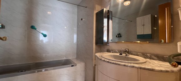 4 Schlafzimmer Haus in San Andres del Rabanedo, Spain, Nr. 29008 44