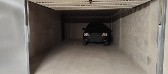  Garage in Saint-Laurent-du-Var, France No. 316155 2