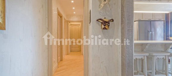 3 bedrooms Penthouse in Reggio Emilia, Italy No. 17085 8