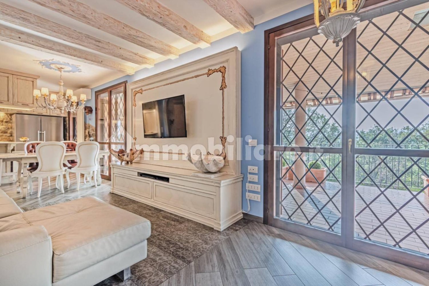 3 bedrooms Penthouse in Reggio Emilia, Italy No. 17085