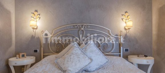 3 bedrooms Penthouse in Reggio Emilia, Italy No. 17085 16