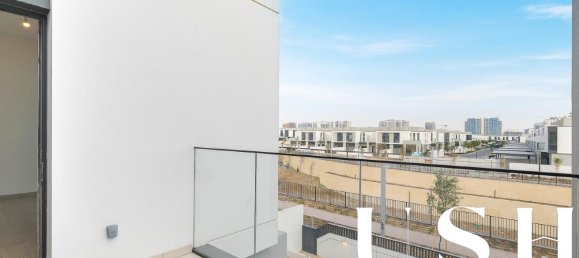 3 bedrooms Townhouse in Al Furjan, UAE No. 98479 12