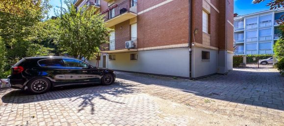 Apartamento de 4 habitaciónes en Sassuolo, Italy No. 274892 22