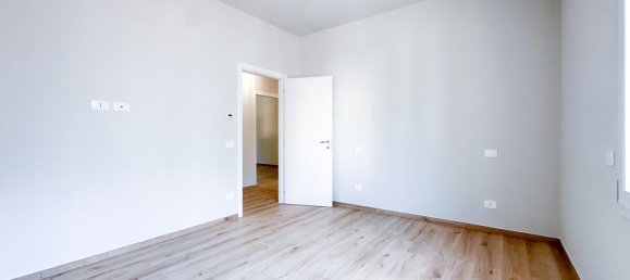 Apartamento de 4 habitaciónes en Sassuolo, Italy No. 274892 18