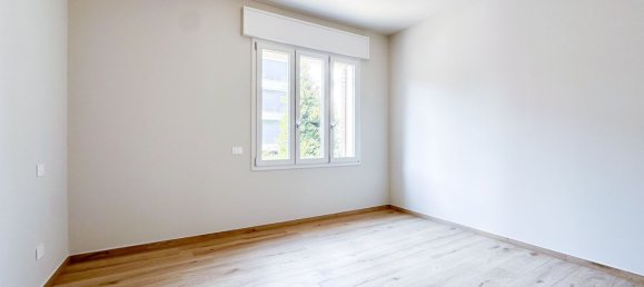 Apartamento de 4 habitaciónes en Sassuolo, Italy No. 274892 17