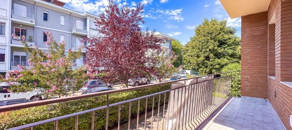 Apartamento de 4 habitaciónes en Sassuolo, Italy No. 274892 5