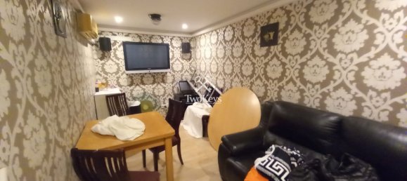 8 bedrooms Commercial property in Badalona, Spain No. 13396 8