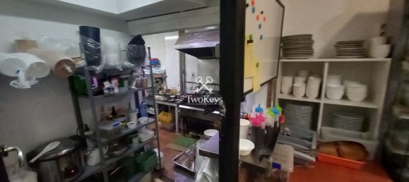 8 bedrooms Commercial property in Badalona, Spain No. 13396 24