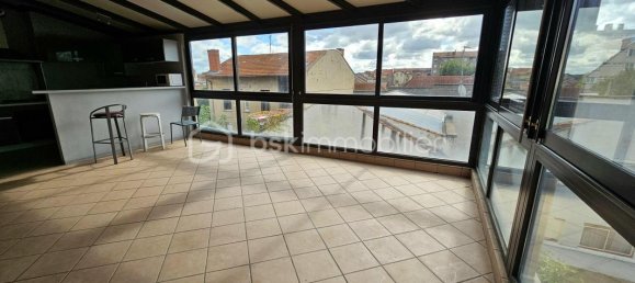 Apartamento de 3 dormitorios en Mably, France No. 329726 2