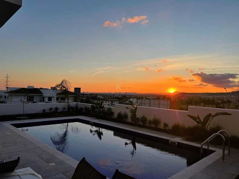 4 bedrooms Commercial property in Pyla, Cyprus No. 12099