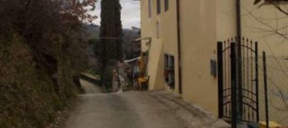 5 rooms Apartment in Figline e Incisa Valdarno, Italy No. 194921 34