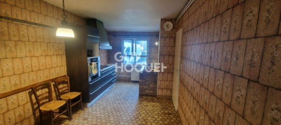 4 bedrooms House in Chambry, France No. 158894 11