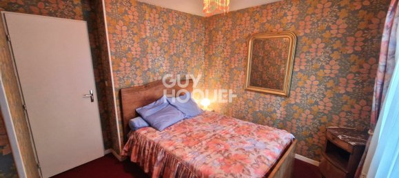 4 bedrooms House in Chambry, France No. 158894 8